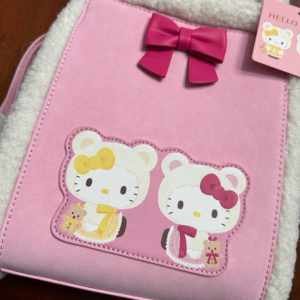 Sanrio Hello Kitty & Mimi Crossbody Bag - Picture 3 of 10